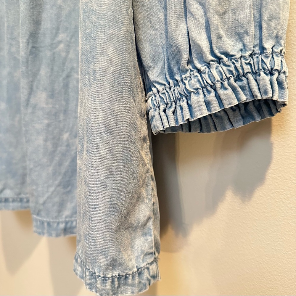 Jane & Delancey Chambray Look Ruffle‑Sleeve Blouse Women’s XS | Denim Top - Picture 13 of 14
